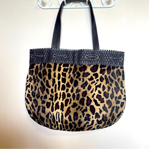 LANCOME Leopard Animal Print Shoulder Bag Tote Bag Drawstring/Snap Closu… - Picture 2 of 10
